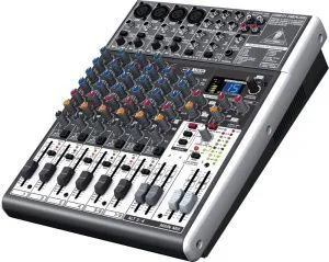 Behringer X1204USB Микшерный пульт.