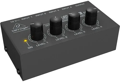 Behringer MX400 Микшерный пульт.