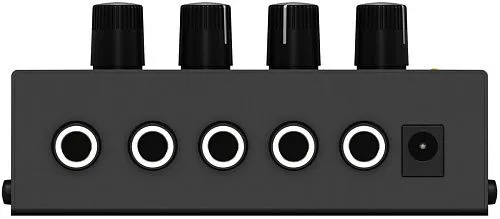 Behringer MX400 Микшерный пульт.